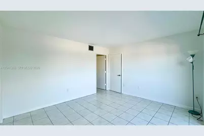 130 S Shore Dr #4B, Miami Beach, FL 33141 - Photo 11