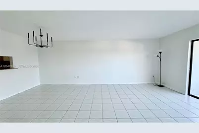 130 S Shore Dr #4B, Miami Beach, FL 33141 - Photo 3