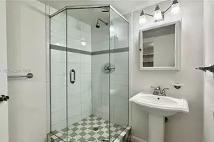 130 S Shore Dr, Miami Beach, FL 33141 - Photo 27