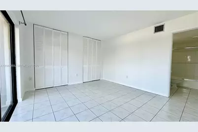 130 S Shore Dr #4B, Miami Beach, FL 33141 - Photo 9