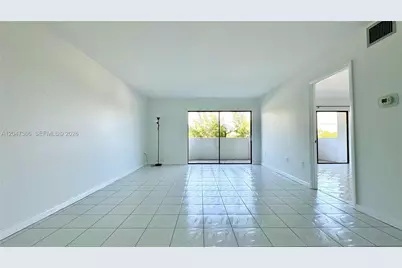 130 S Shore Dr #4B, Miami Beach, FL 33141 - Photo 5