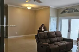 2635 SE 4th Pl, Homestead, FL 33033 - Photo 7