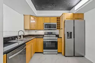 555 NE 15th St, Miami, FL 33132 - Photo 19