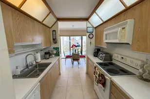 19707 Turnberry Way, Aventura, FL 33180 - Photo 7