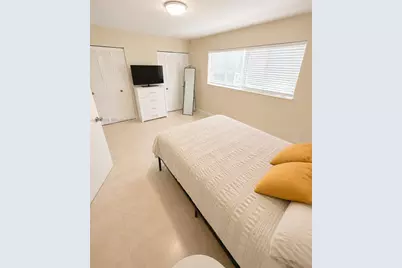 270 E Layne Blvd #110, Hallandale Beach, FL 33009 - Photo 7
