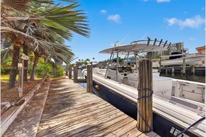 2472 SE 13th Ct, Pompano Beach, FL 33062 - Photo 3