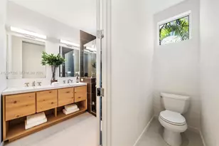 3253 McDonald St, Miami, FL 33133 - Photo 31