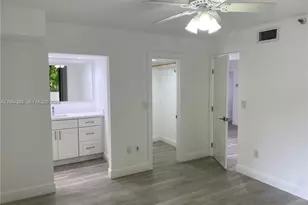 911 E Ponce De Leon Blvd, Coral Gables, FL 33134 - Photo 7