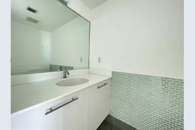 92 SW 3rd St #3310, Miami, FL 33130 - Photo 11