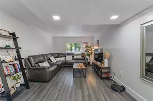 14901 SW 82nd Terrace, Miami, FL 33193 - Photo 5