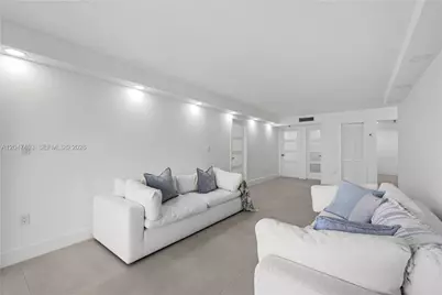 2457 Collins Ave #201, Miami Beach, FL 33140 - Photo 15