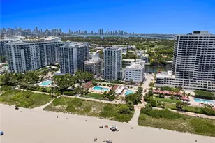 2457 Collins Ave, Miami Beach, FL 33140 - Photo 25