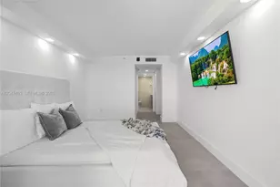 2457 Collins Ave, Miami Beach, FL 33140 - Photo 7
