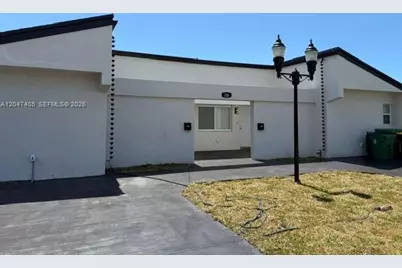 206 NE 1st Ct #1 South, Dania Beach, FL 33004 - Photo 1