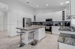 18785 SW 29th St, Miramar, FL 33029 - Photo 5