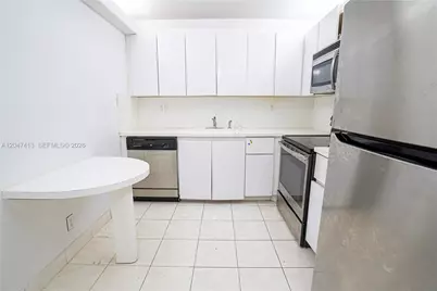 600 Three Islands Blvd #316, Hallandale Beach, FL 33009 - Photo 1