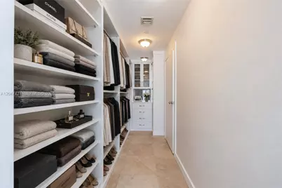 900 Biscayne Blvd #4205, Miami, FL 33132 - Photo 9
