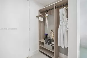 159 NE 6th St, Miami, FL 33132 - Photo 7