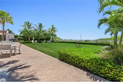 2457 Collins Ave #406, Miami Beach, FL 33140 - Photo 19
