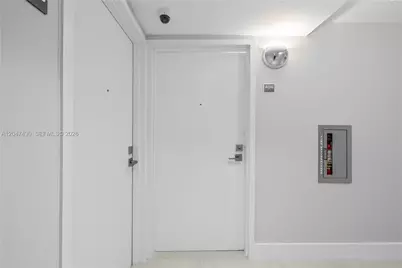 2457 Collins Ave #406, Miami Beach, FL 33140 - Photo 23