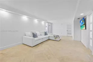 2457 Collins Ave, Miami Beach, FL 33140 - Photo 7