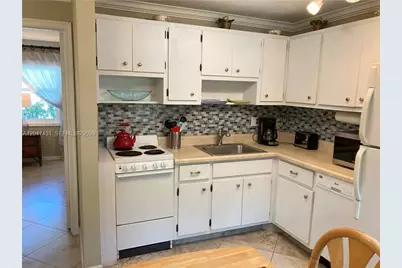 3230 NE 13th St #2, Pompano Beach, FL 33062 - Photo 9