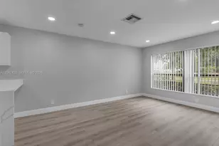 10373 NW 35th St, Coral Springs, FL 33065 - Photo 7