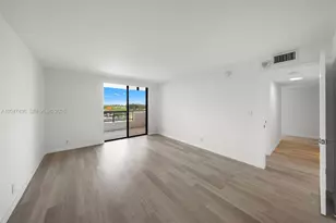 2555 Collins Ave, Miami Beach, FL 33140 - Photo 19