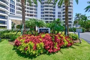 19195 NE 36th Ct, Aventura, FL 33180 - Photo 1