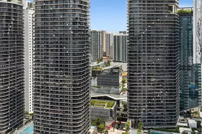 1000 Brickell Plz #4015, Miami, FL 33131 - Photo 51