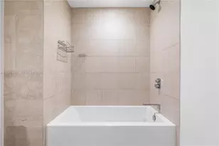 1000 Brickell Plaza, Miami, FL 33131 - Photo 37