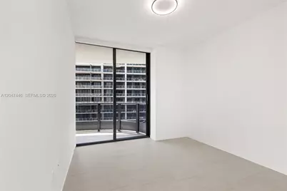 1000 Brickell Plz #4015, Miami, FL 33131 - Photo 33