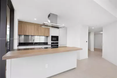1000 Brickell Plz #4015, Miami, FL 33131 - Photo 13