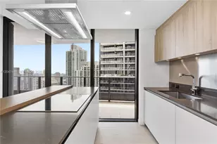 1000 Brickell Plaza, Miami, FL 33131 - Photo 15