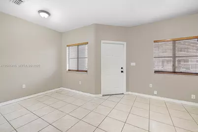 2943 SE 15th Ter, Homestead, FL 33035 - Photo 7