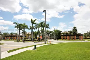 2432 SE 14th Ave, Homestead, FL 33035 - Photo 7