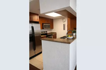 36 NW 6th Ave #TS-1, Miami, FL 33128 - Photo 9