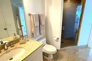 4775 Collins Ave, Miami Beach, FL 33140 - Photo 17