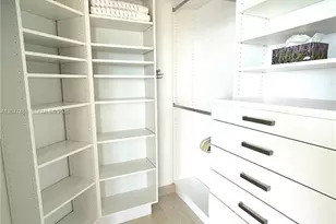 4775 Collins Ave, Miami Beach, FL 33140 - Photo 15