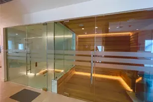 4775 Collins Ave, Miami Beach, FL 33140 - Photo 23