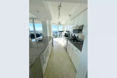 4775 Collins Ave #2305, Miami Beach, FL 33140 - Photo 9