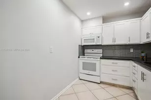 6209 Bay Club Dr, Fort Lauderdale, FL 33308 - Photo 5