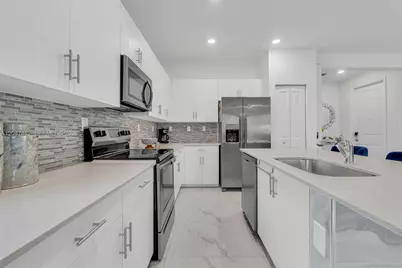 3538 W 108th St, Hialeah, FL 33018 - Photo 11