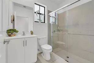 3538 W 108th St, Hialeah, FL 33018 - Photo 23