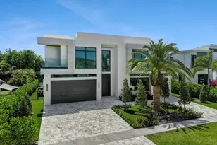1051 NE 2nd Terrace, Boca Raton, FL 33432 - Photo 3