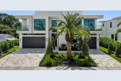 1051 NE 2nd Ter, Boca Raton, FL 33432 - Photo 1