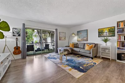10381 N Kendall Dr #M8, Miami, FL 33176 - Photo 7