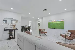 7850 W 16th Ave, Hialeah, FL 33014 - Photo 3