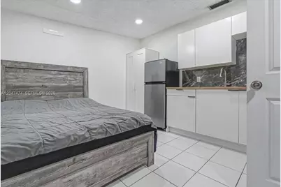 7850 W 16th Ave, Hialeah, FL 33014 - Photo 19