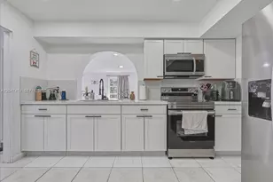 7850 W 16th Ave, Hialeah, FL 33014 - Photo 7
